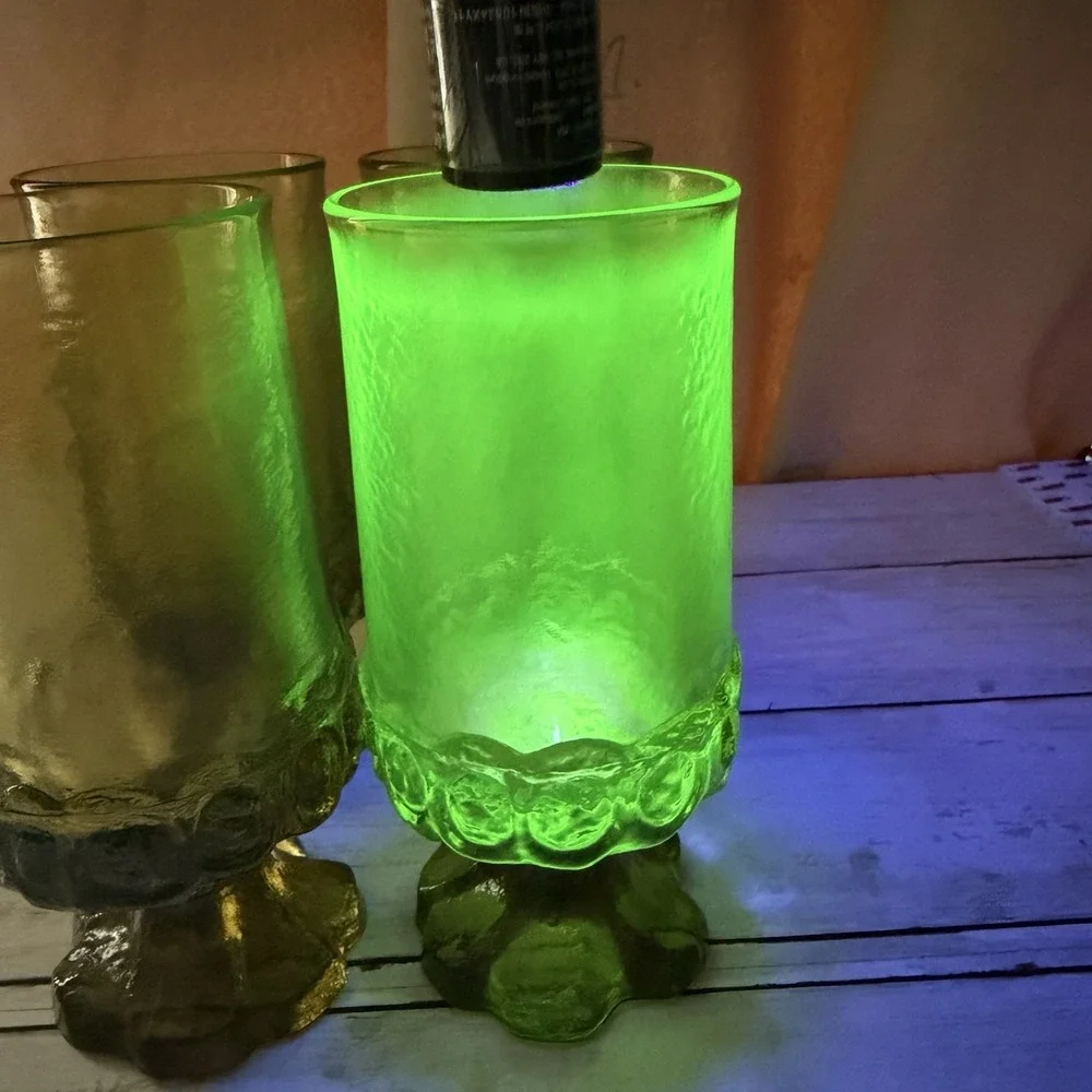 4 Vintage Tiffin Franciscan Madeira Pedestal Goblets Green Uranium Glasses